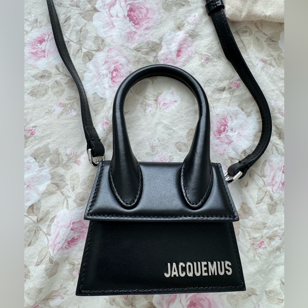Jacquemus “Le Chiquito” bag. In excellent condition. Worn only twice.